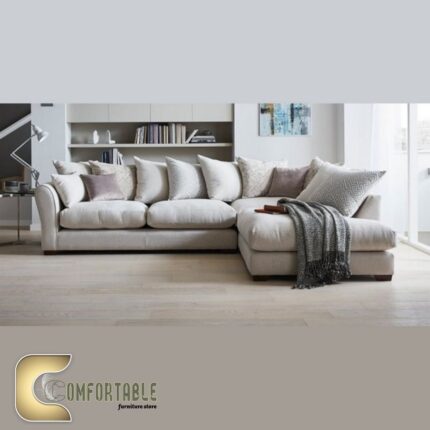 ركنة مودرن على شكل L من خشب الزان الأحمر مع وسائد مريحة باللون البيج – Comfortable Furniture Store