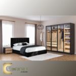 Arabic: غرفة نوم ماستر مودرن كاملة تشمل سرير ودولاب وتسريحة بتصميم فاخر. English: Complete Modern Master Bedroom Set including Bed, Wardrobe, and Dresser with luxury design.